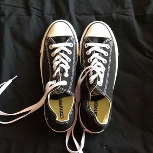 SOLD❗️❗️❗️❗️.     BRAND NEW CONVERSE!!!